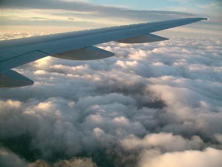 034_plane_clouds
