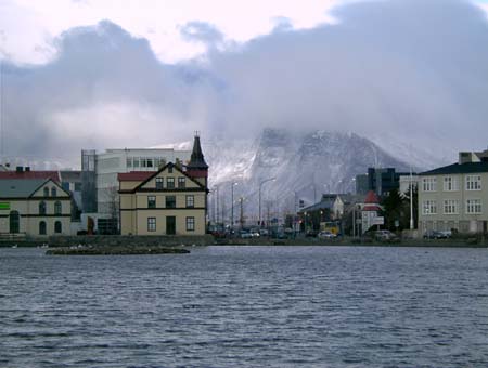 166_tjornin_looking_south